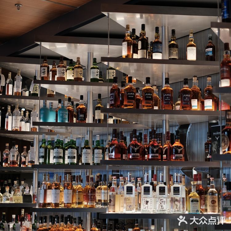 深圳新店|藏在万象天地超有氛围的餐酒吧