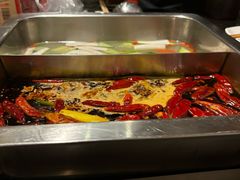 -百年川椒重庆老火锅(光谷店)