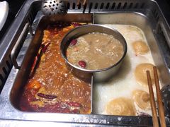 牛油辣锅底-巴奴毛肚火锅(广益哥伦布店)
