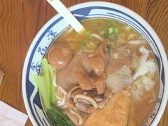 -鑫花溪牛肉米粉(印象水街都心荟店)