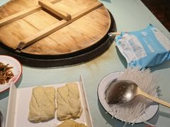 -鱼窝棚柴火铁锅炖(富山屯店)