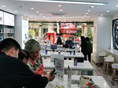 -荣耀授权专卖店(黄浦浙江中路店)