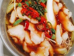 鲜椒水煮鱼-鹿港小镇(金虹桥国际中心店)