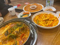 -喇喇排骨火锅·传统韩式脊骨汤(望京西园总店)