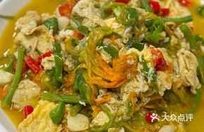Stir-fried Pumpkin Blossoms with Eggs