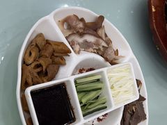 卤肉拼盘-马帮寨绿地农庄店