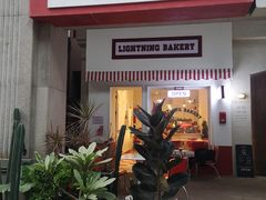 门面-稻妻面包·Lightning Bakery(万象店)