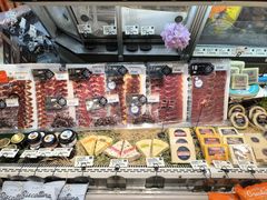 -金鹰超市(国际购物中心新街口店)