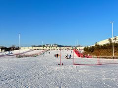 -华彬猛犸滑雪场