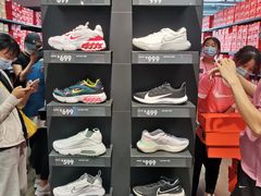 -NIKE上海青浦优选体验店