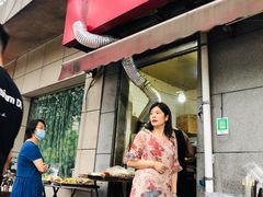 门面-非凡烧烤(历史博物馆店)