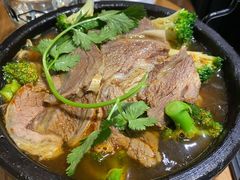 热石锅小牛排骨汤面-Moka Bros 摩卡站(西单大悦城店)