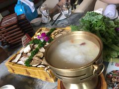 -慢丽江·云南野生菌土鸡锅(付家庄店)