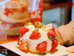 -花花卷卷·鲜食蛋糕(静安久光百货店)