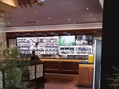 -八府香鸭·啫啫煲(华山路店)