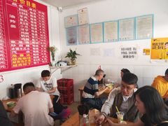 大堂-云侨·传统纯手工越南小卷粉(永益巷店)