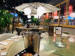 大堂-日进一片海.生腌海鲜火锅.宵夜烧烤(三里屯总店)