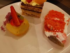 -海口绿发希尔顿酒店-田园汇自助餐·三文鱼·海鲜