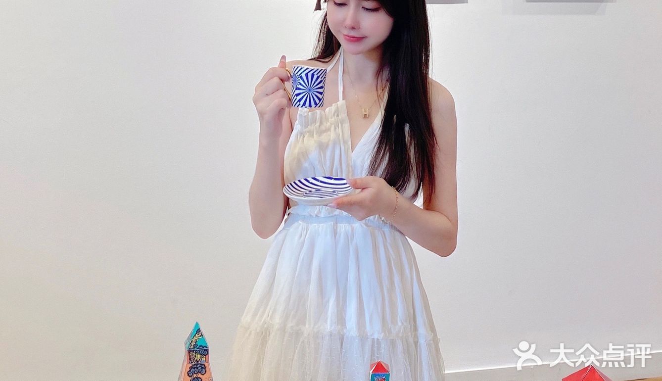一家轻艺术的不懒惰艺术咖啡厅☕