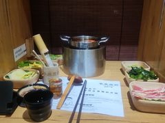 -独食火锅·半米屋台(直营总店)