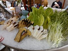 滋补牛尾时蔬锅-鹰龙海畔度假酒店(咸祥店)