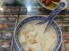-广信牛奶甜品世家(台东店)