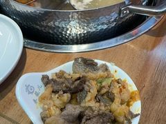 -来龍儿鲜切牛肉自助老火锅