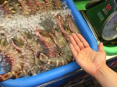 -J Daeng Seafood
