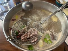 -乡土黄·鲜牛肉火锅·小龙虾(兴业街店)