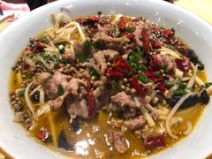 金汤煮肥牛-宏状元现熬粥·京味菜(三里河店)