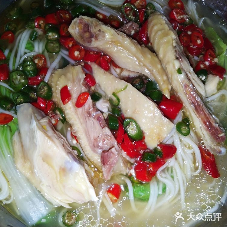 我家厨房之具有散寒解毒健胃消食功效的藤椒鸡拌面