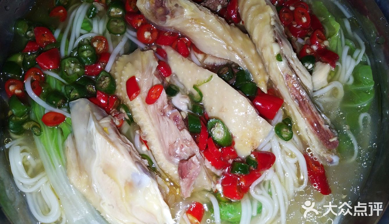 我家厨房之具有散寒解毒健胃消食功效的藤椒鸡拌面