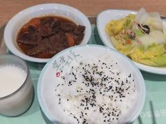 -老乡鸡(上海品尊国际中心店)
