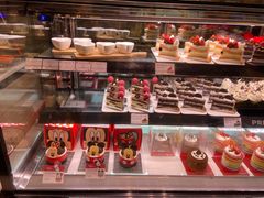 -巴黎贝甜(大宁国际商业广场店)