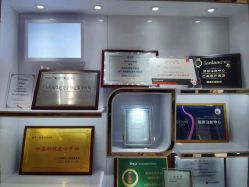 -亿美医疗美容·半岛大超炮官方授权店
