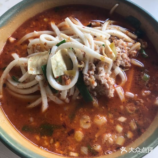 芳乡小吃(金刚街店)