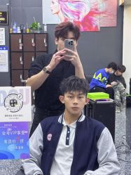 -藤野造型专业烫染接发