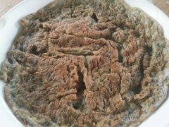 香椿煎蛋-江边湾柴火鸭