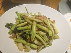 -黄泥岗·地道湖北菜(奥特莱斯店)