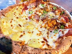 狂野拼榴莲披萨-盘炉forenza·云贵川融合小食堂 ( 钟楼中柳巷店)