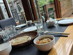 -黔蘑菇四季餐厅(观山湖店)