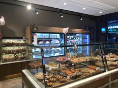 面包甜点陈列柜-巴黎贝甜(望京信万店)