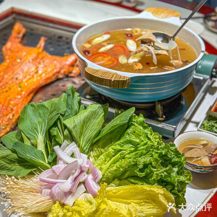 在武汉！沉浸式吃秋天的第一只烤全羊！