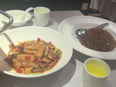 -毛家饭店·30年融合新湘菜(汉峪金谷店)