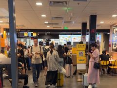 -麦当劳(上海虹桥站30B检票口楼上)