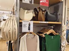 -优衣库(上海金桥太茂店)