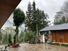 -鹿院坪生态旅游景区