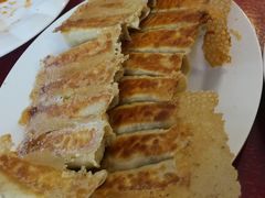 霸鱼锅贴-大眼锅贴水饺(河东店)