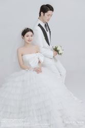 -挪娅婚纱摄影皇家会所