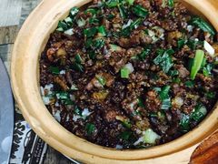 招牌鹅乸煲仔饭-阳江河堤老牌曾记美食